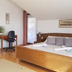 La Cassa Konukevi